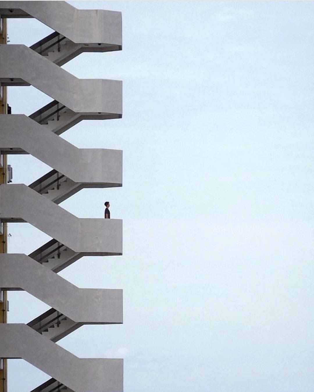 Minimal architecture